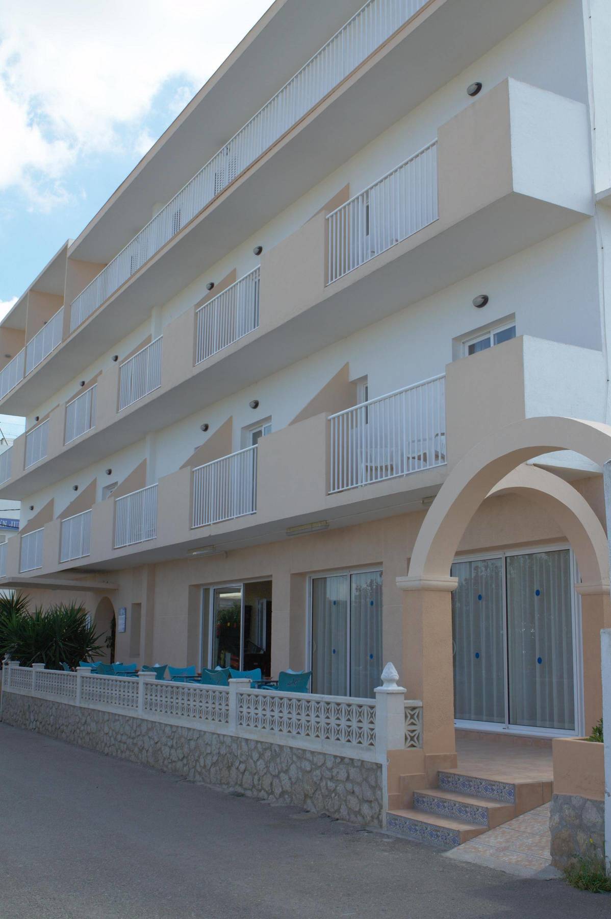 Hostal Anibal - Ab Group San Antonio  Exterior photo