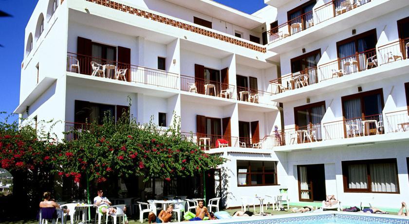 Hostal Anibal - Ab Group San Antonio  Exterior photo